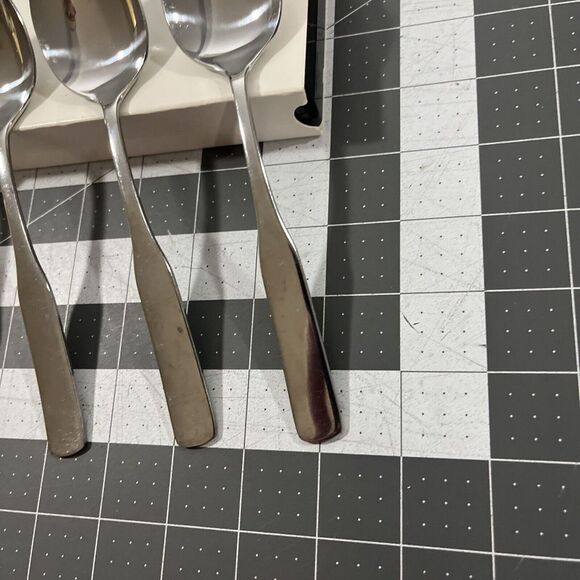 Reed & Barton Fiddler II (4) Oval / Soup Spoons Stainless Flatware Replacements - Picture 6 of 16